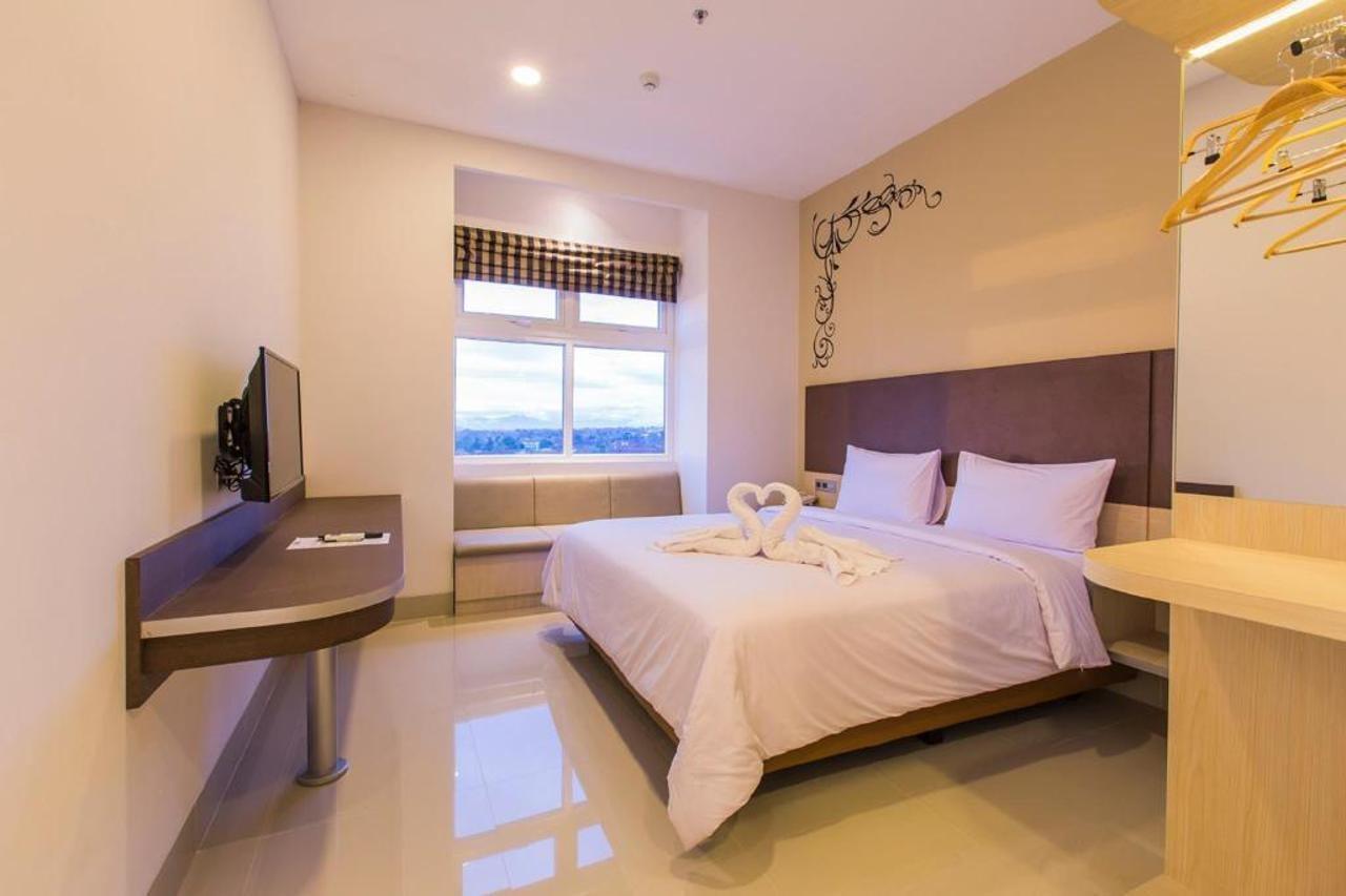 Sparks Odeon Sukabumi, Artotel Curated Esterno foto