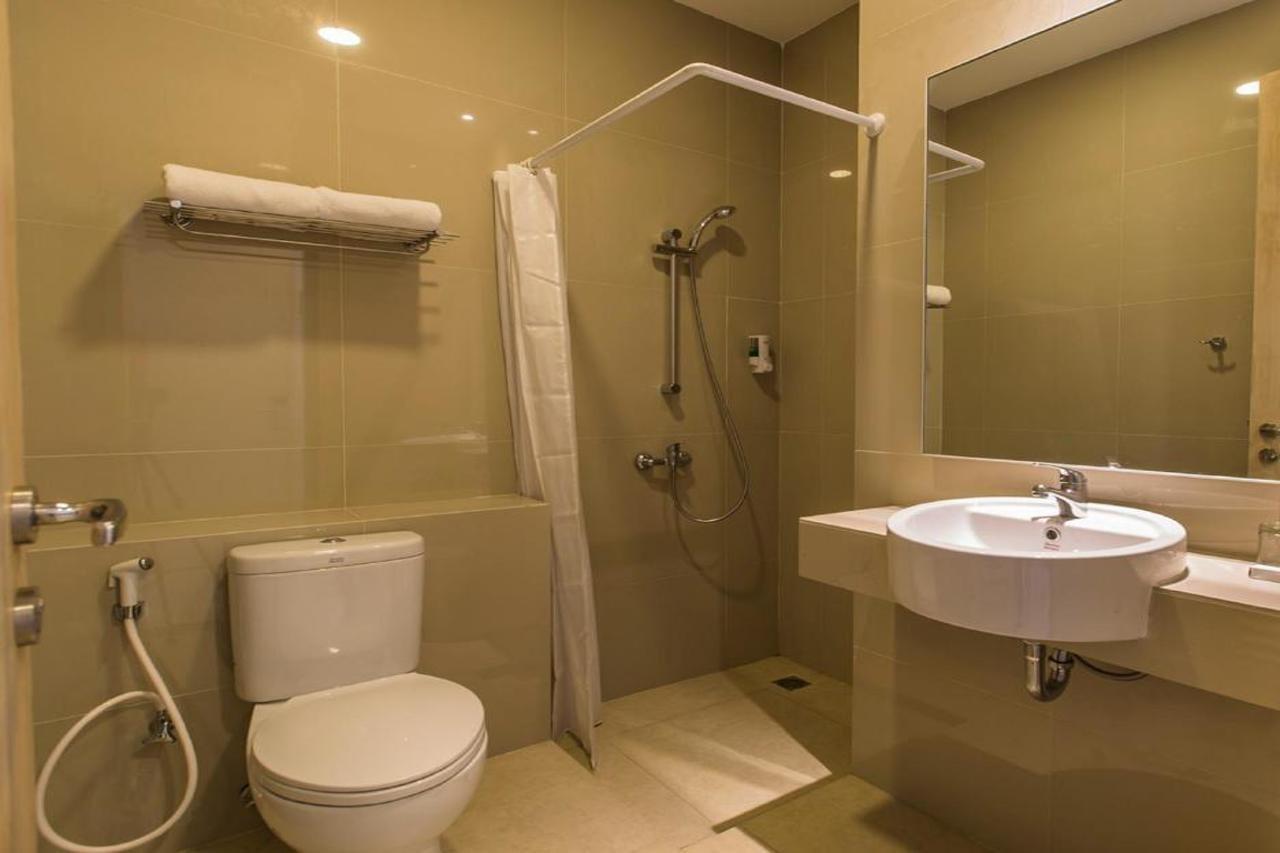 Sparks Odeon Sukabumi, Artotel Curated Esterno foto