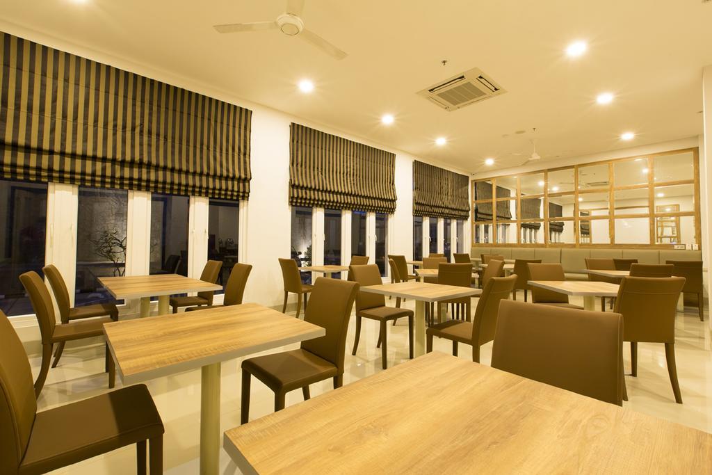Sparks Odeon Sukabumi, Artotel Curated Esterno foto