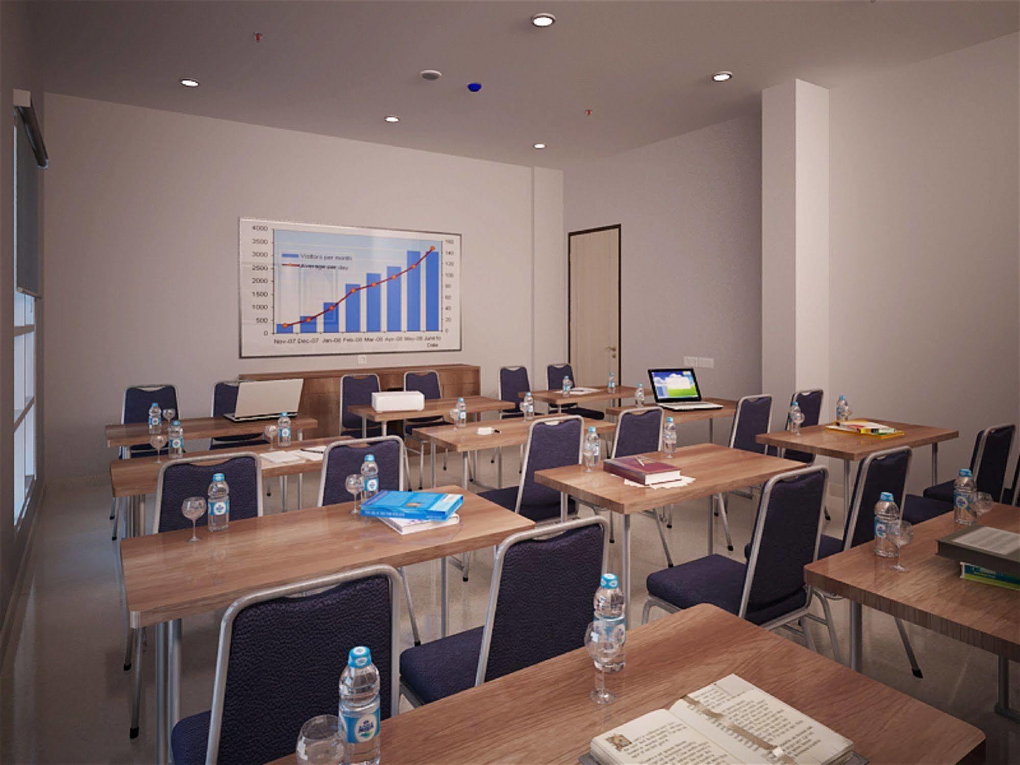 Sparks Odeon Sukabumi, Artotel Curated Esterno foto