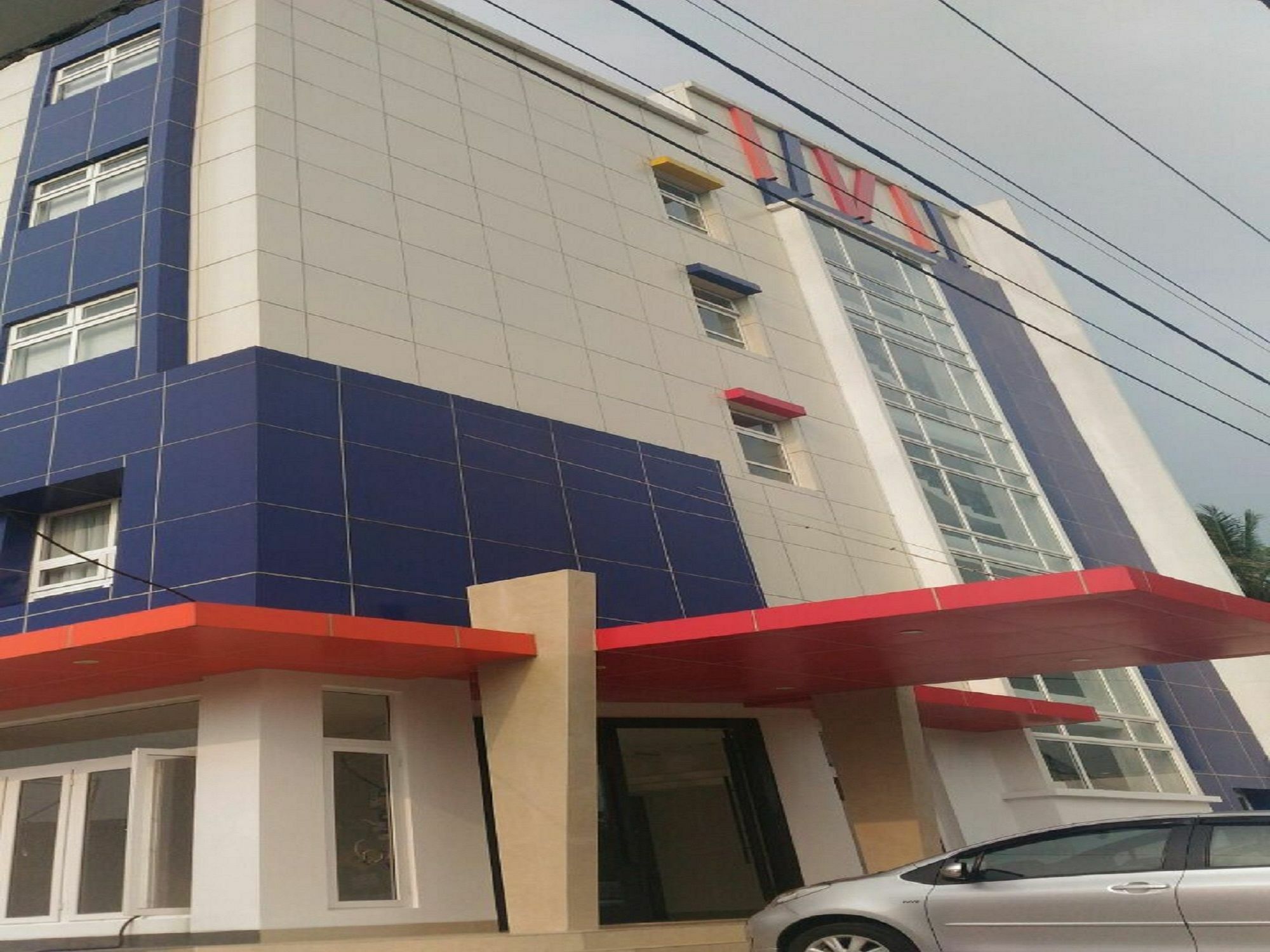 Sparks Odeon Sukabumi, Artotel Curated Esterno foto